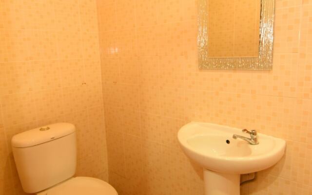 OYO 89642 Highway Inn