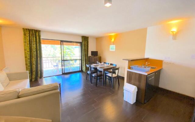 Duplex dans résidence avec Piscine et Sauna