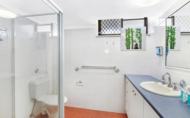 Broadbeach Travel Inn Apartments
