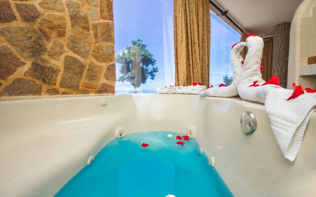 Issimo Suites Boutique Hotel & Spa - Adults Only