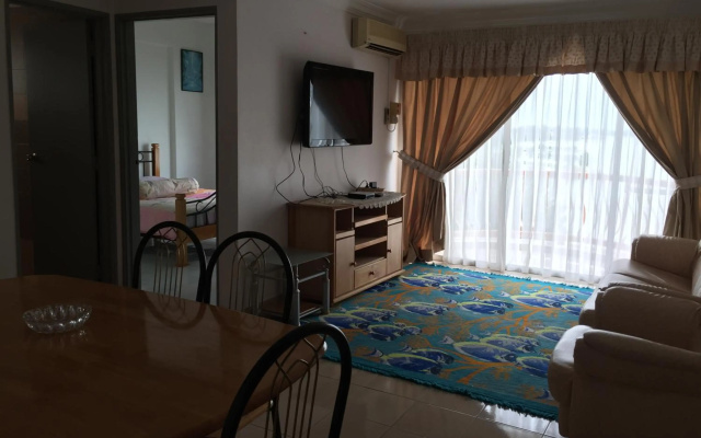 OYO Home 90398 Sunshine Bay Resort Port Dickson (private Condo) – Guest Rooms – Port Dickson