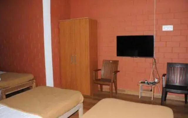 Chilipili Estate Stay