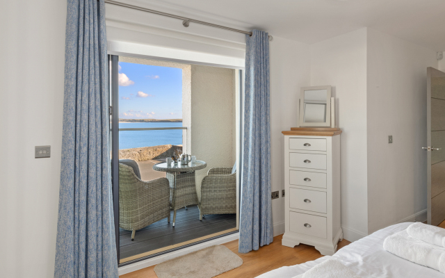 Apartment 8 Waterstone House - Luxury Apartment Sea Views Pet Friendly