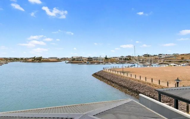 Wallaroo Marina Apartments