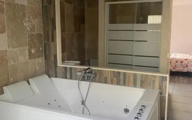The Montréal suite