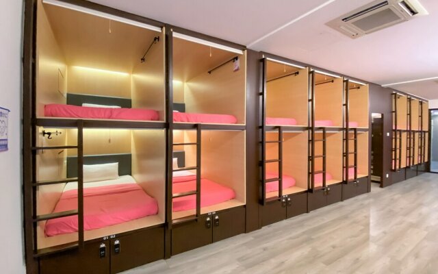 Sogor Girls Dormitory by OYO Rooms