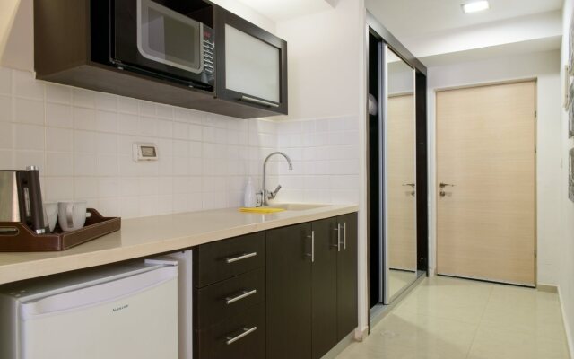 Royalty Suites