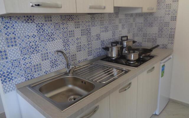 Eryx Apartments