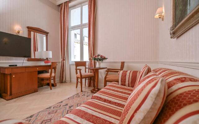 Continental Hotel