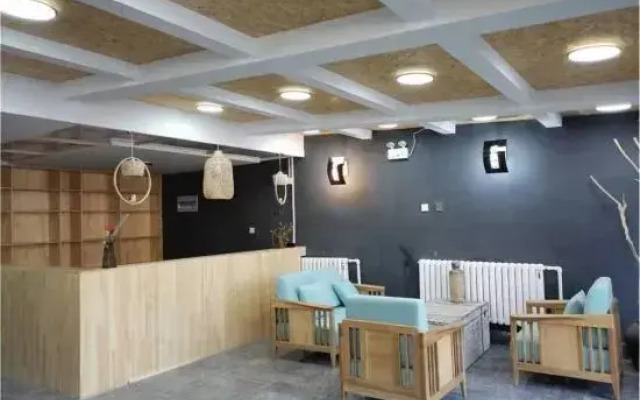 Yungu Xiangjiju Hot Spring Holiday Hotel