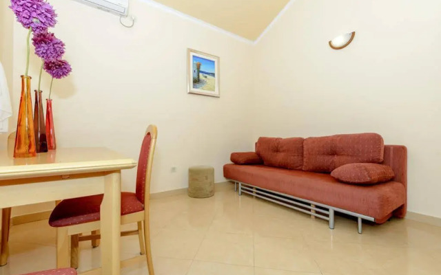 Apartments Moretić