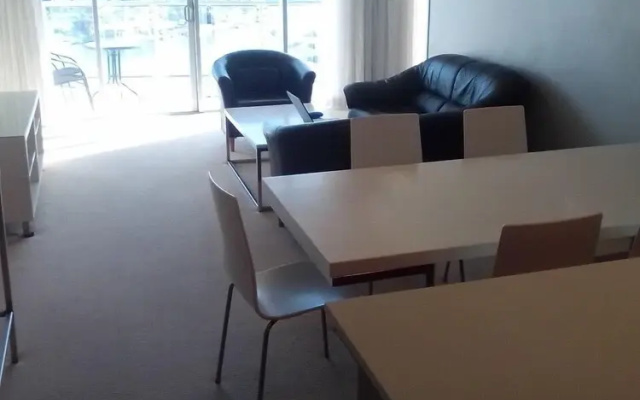 Chevron Renaissance Private room Lvl16