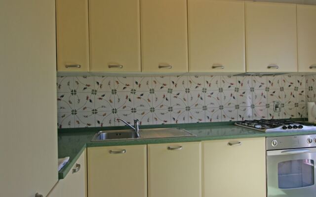 Travel & Stay - Coronari