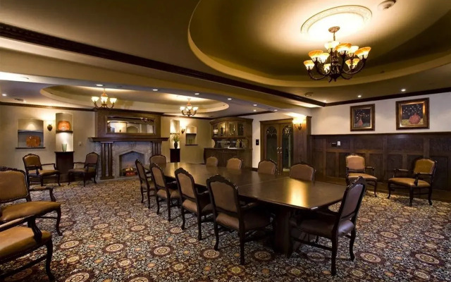Rundlestone Lodge