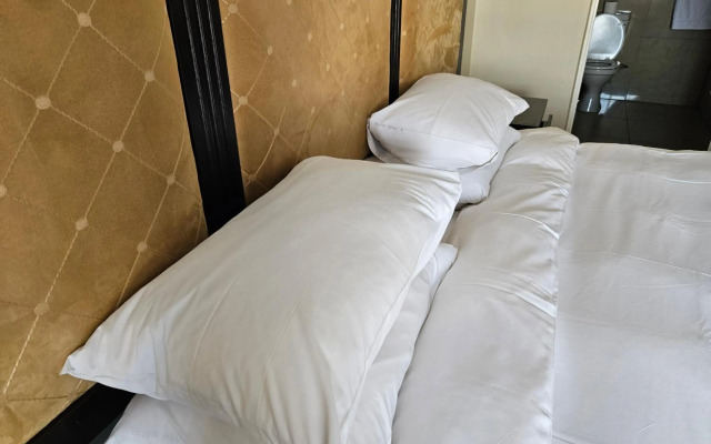 Booth Suite Hotel Mafikeng