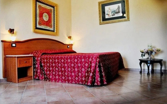 Hermitage Capua Hotel