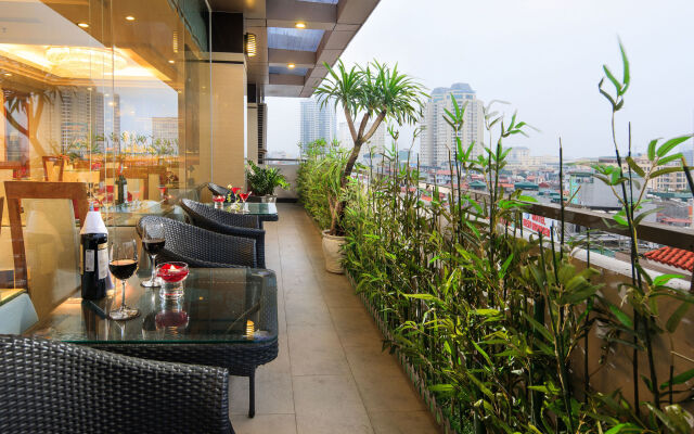 Luxeden Hotel Hanoi