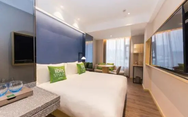 Ibis Styles Hotel (Chaozhou Avenue Archway Branch)