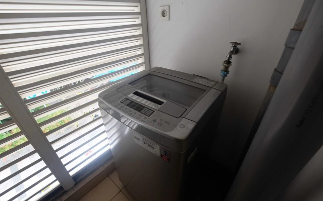 Cozy 1BR with Workspace at Setiabudi Skygarden Apartment