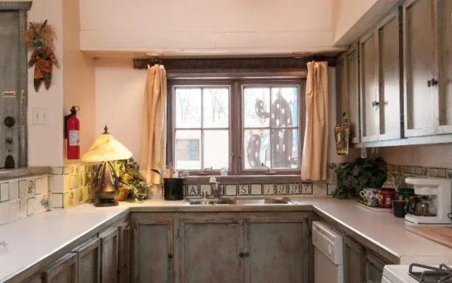 Inger Jirby's Guest Houses