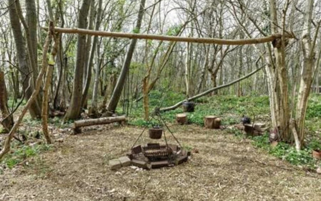 Hobbity Bell Tent House