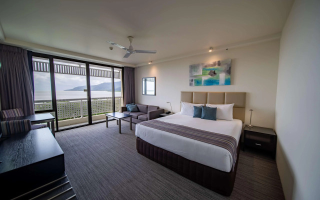 Rydges Esplanade Resort Cairns