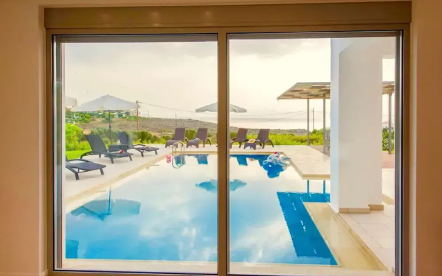 Pool Villa Stella Crete 500m From sea