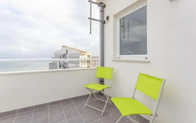YourHouse Monges sea view Studio