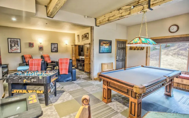 Mountain Getaway Cabinhot Tub & Pool Table4bd