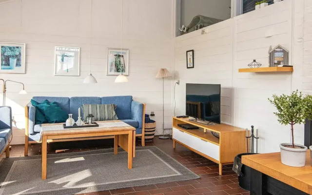 6 Person Holiday Home in Aabenraa-by Traum