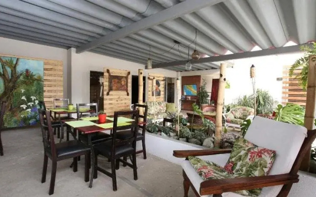 Airport Costa Rica B&B