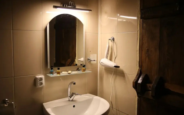 Unicorn Cave Hotel