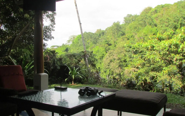Portasol Rainforest and Ocean View Living
