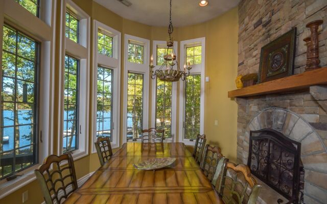 Champagne Taste 6 Bedroom House