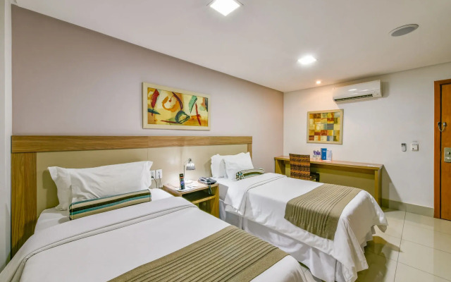 Plaza Inn Breeze Aeroporto