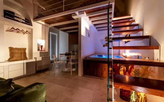 Old Court Luxury Suite Spa