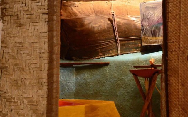 Saraya Art Cafe B&B