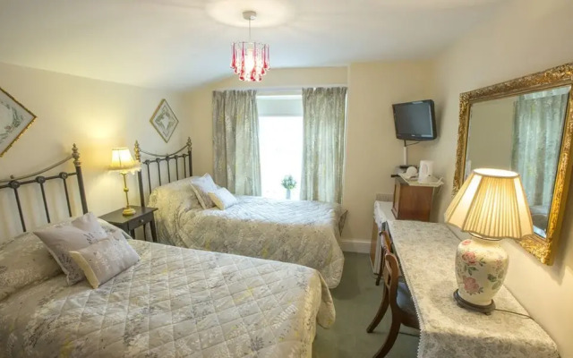 Albany House Bed And Breakfast