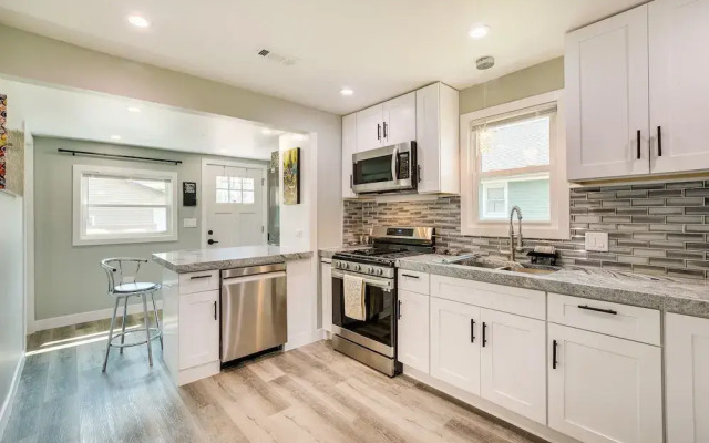 Des Plaines Vacation Rental w/ Spacious Backyard!