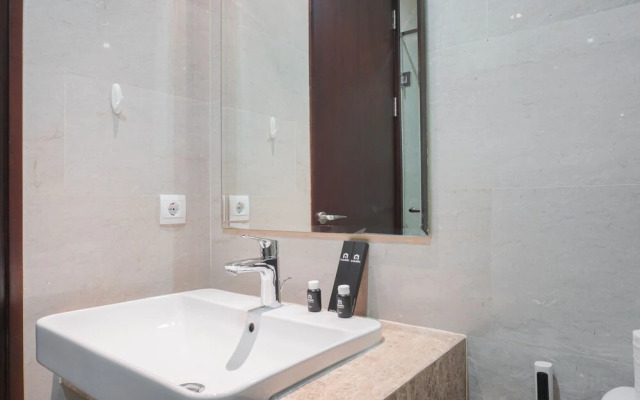 Relaxing Studio At Menteng Park Apartment