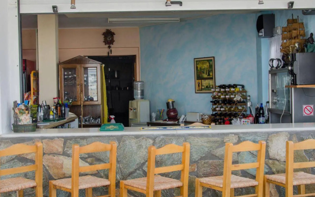 George & Irene Hotel