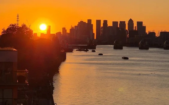 Stunning Riverside Apartment