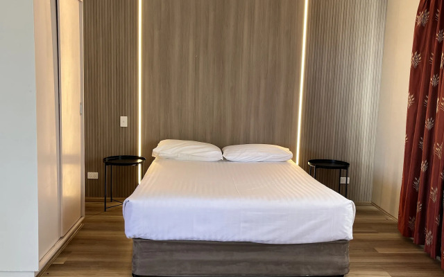 Spa Village Travel Inn