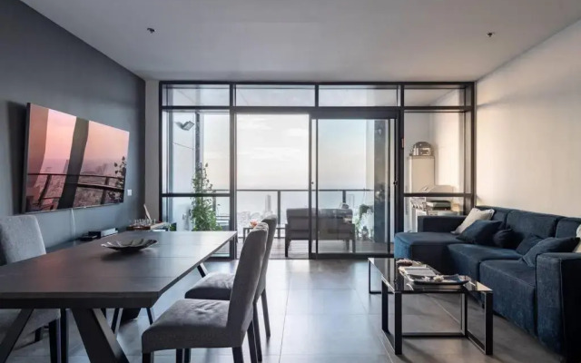 Luxury 3 Bedroom Oceanview Apt
