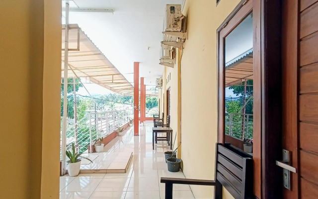 OYO 2450 Hening Homestay Near Pantai Tanjung Bias