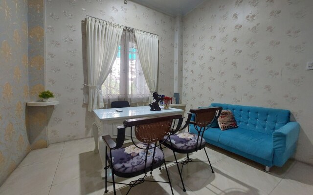 R Residence
