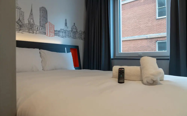 easyHotel Cardiff City Centre