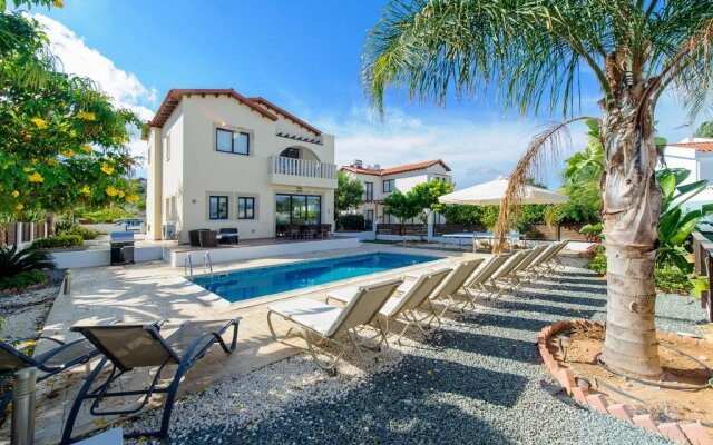 Artemis Villas