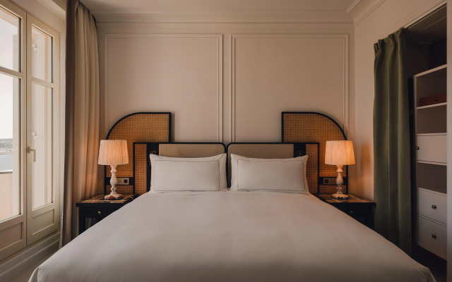 Carlton Cannes, a Regent Hotel
