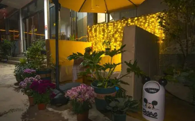 Caohaiqing B&B Hall